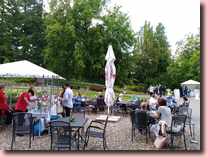 Lob an die Landfrauen Opperode e.V. deren Kuchen- und Kaffeestand bestens besucht war